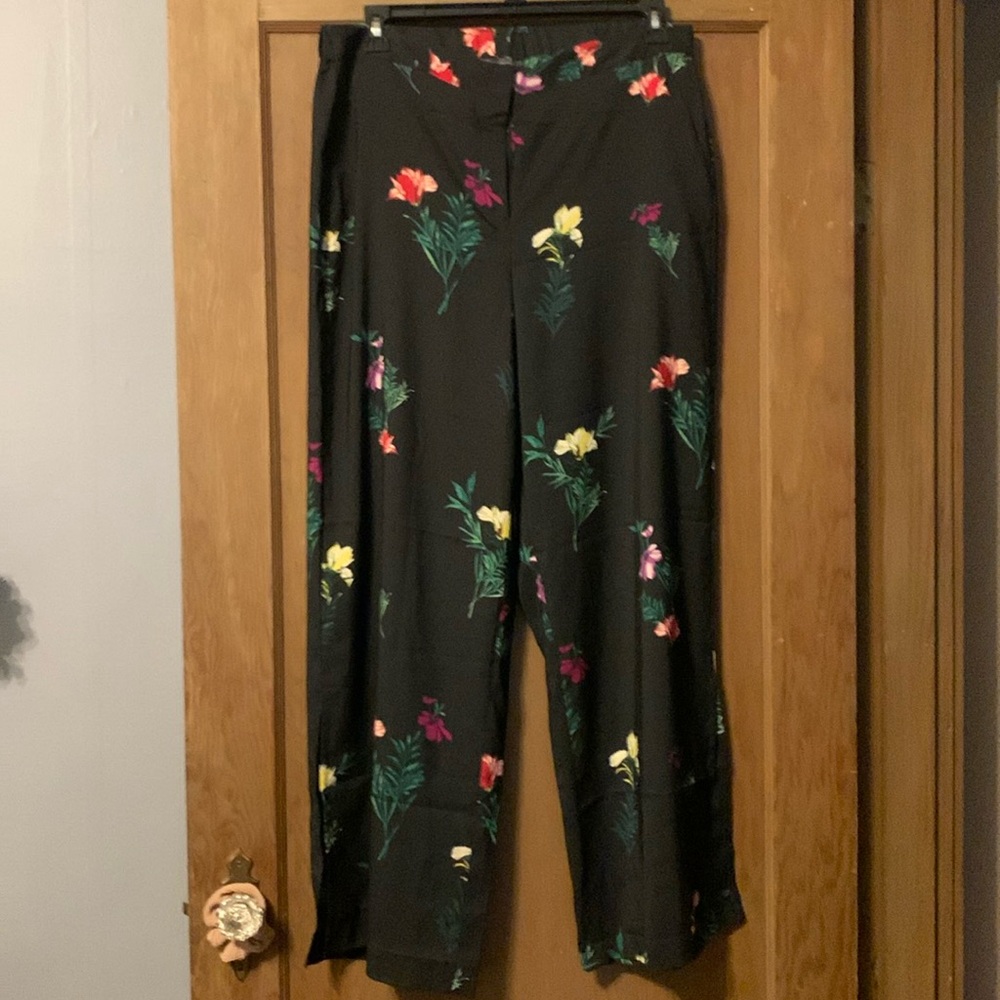 Vince Camuto pants size 14